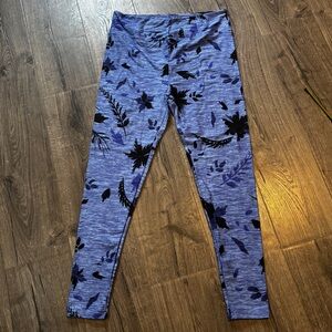 LuLaRoe Women’s Leggings in Blue and Black Floral